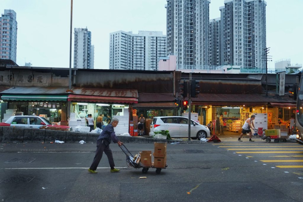 Mong Kok Street, Hong Kong by Saifulrizan